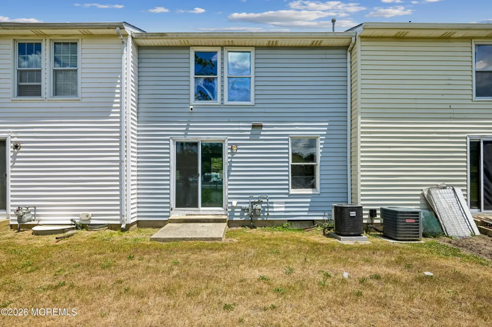 23 Theresa Court Galloway, NJ 08205