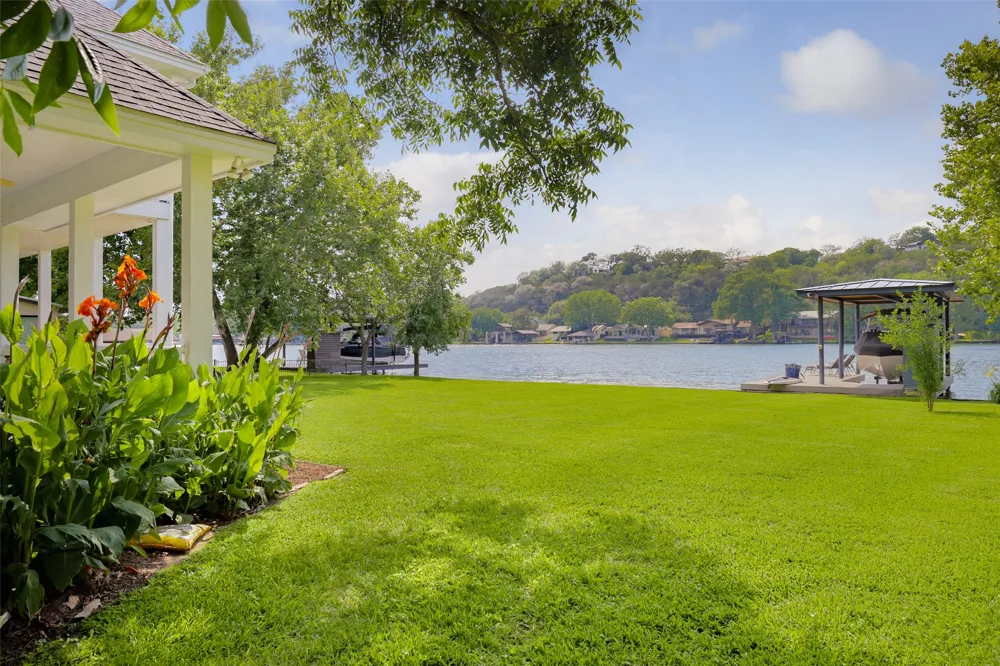 3100 Rivercrest Drive Austin, TX 78746