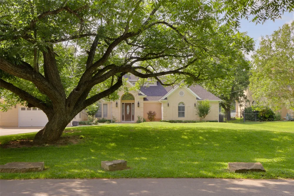 3100 Rivercrest Drive Austin, TX 78746