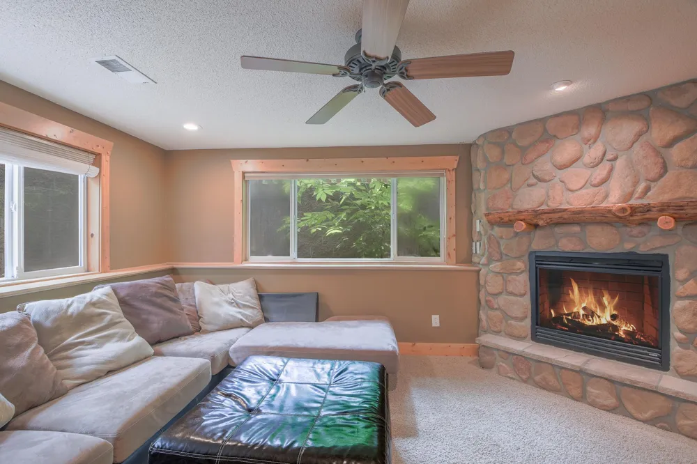 14586 31st Street Clear Lake, MN 55319