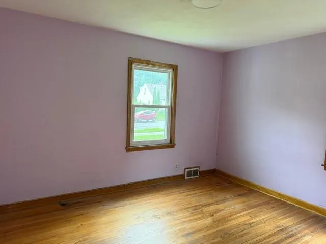 132 Richmond Street E South Saint Paul, MN 55075