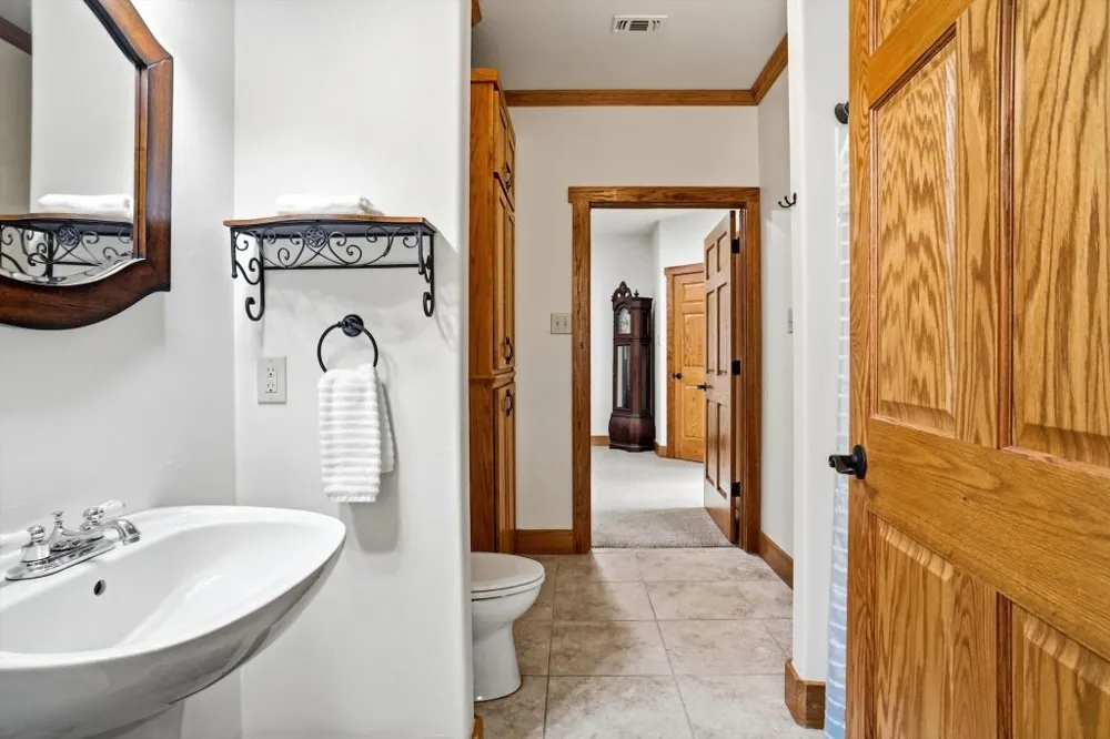 1773 CR 2540 Mineola, TX 75773