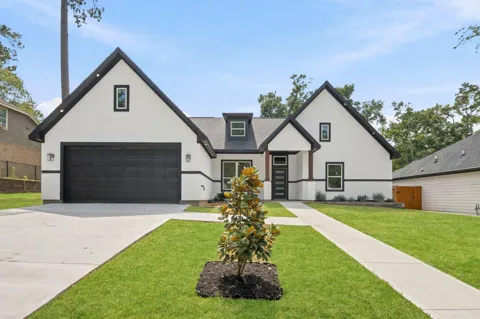 12170 Mustang Avenue