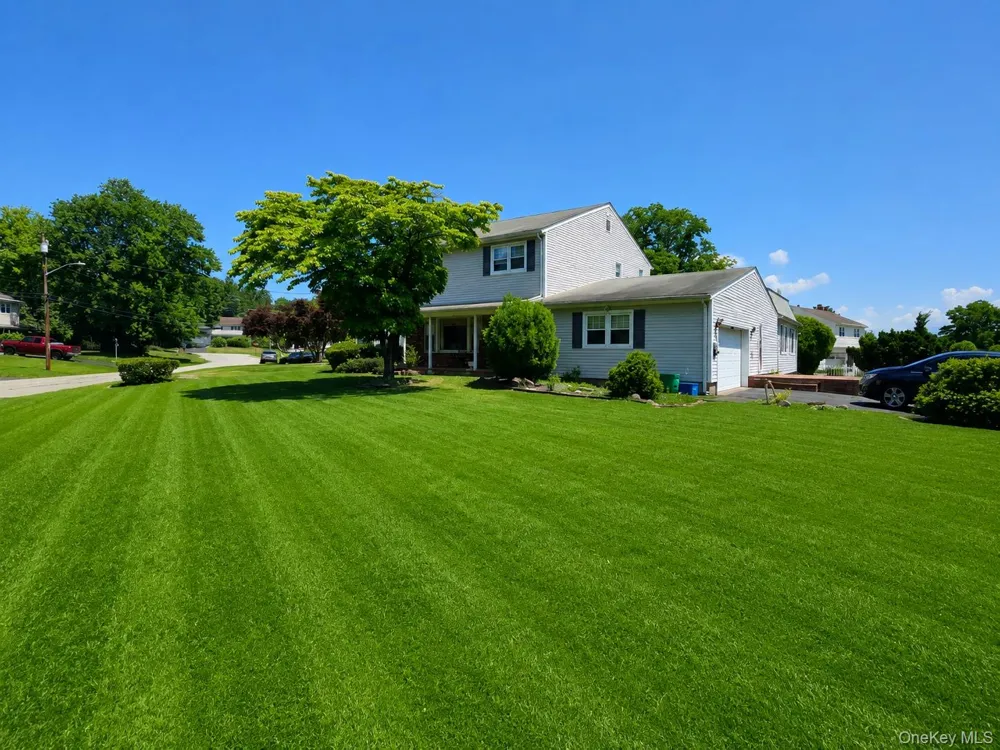 10 Tioken Road Spring Valley, NY 10977