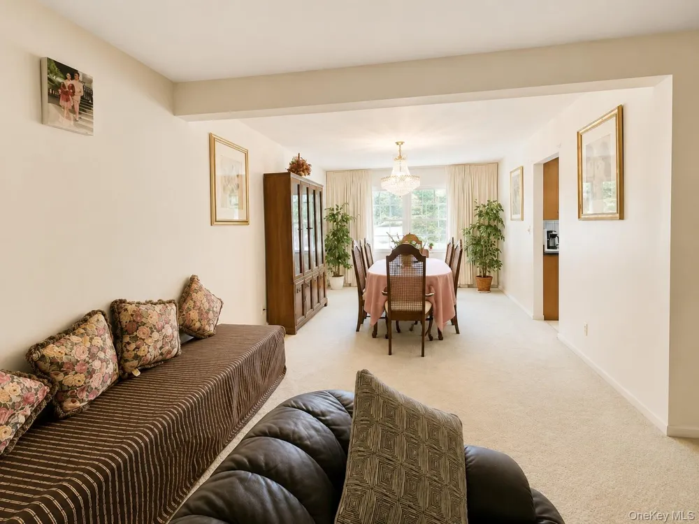 10 Tioken Road Spring Valley, NY 10977
