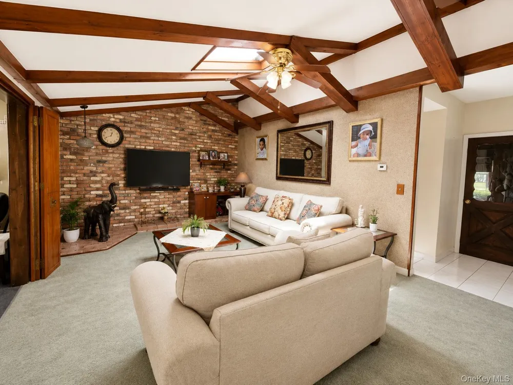 10 Tioken Road Spring Valley, NY 10977
