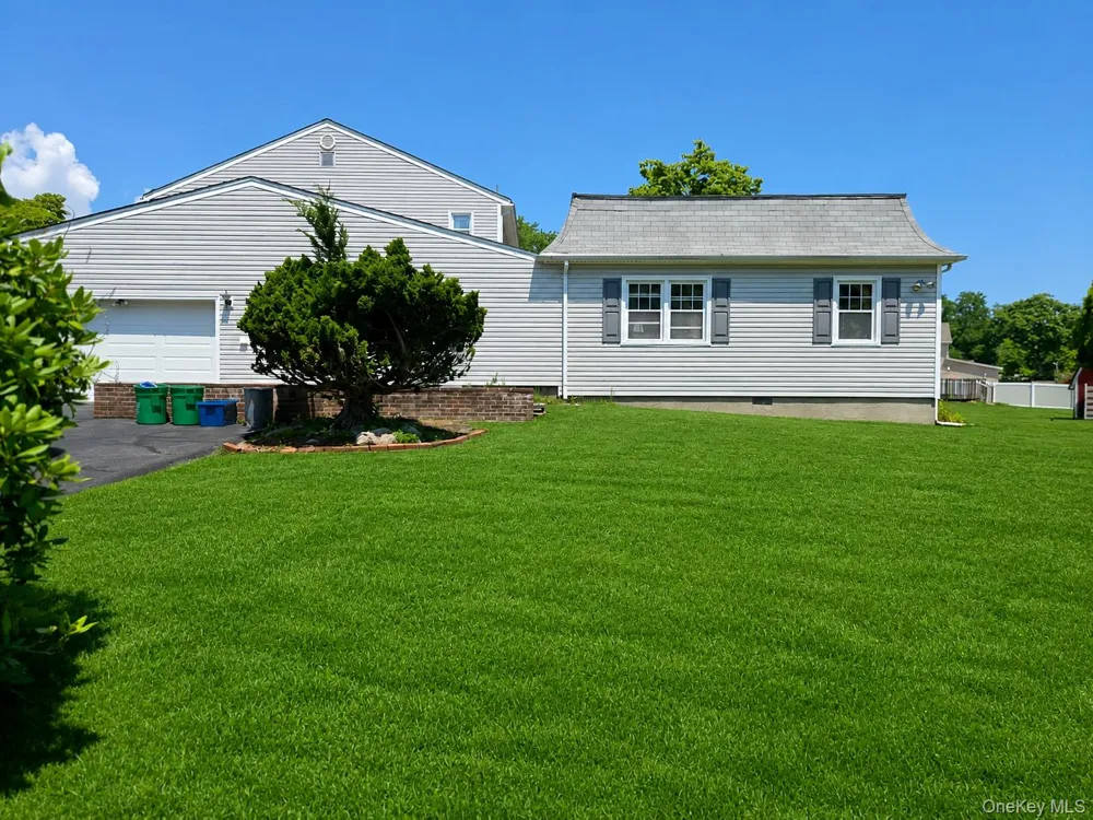 10 Tioken Road Spring Valley, NY 10977