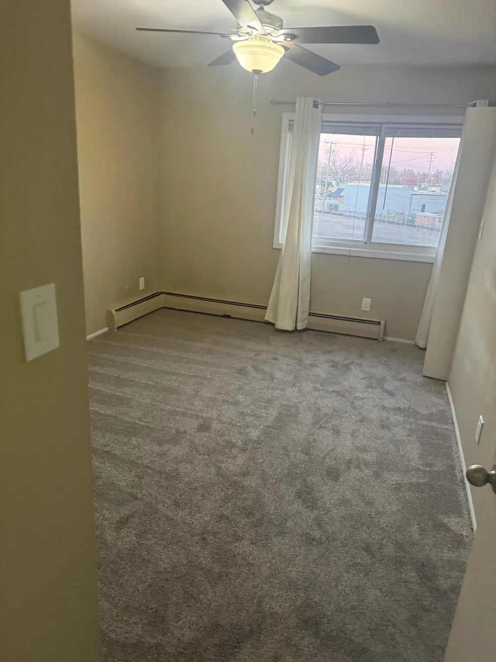 31831 Grand River Avenue #3 Farmington, MI 48336
