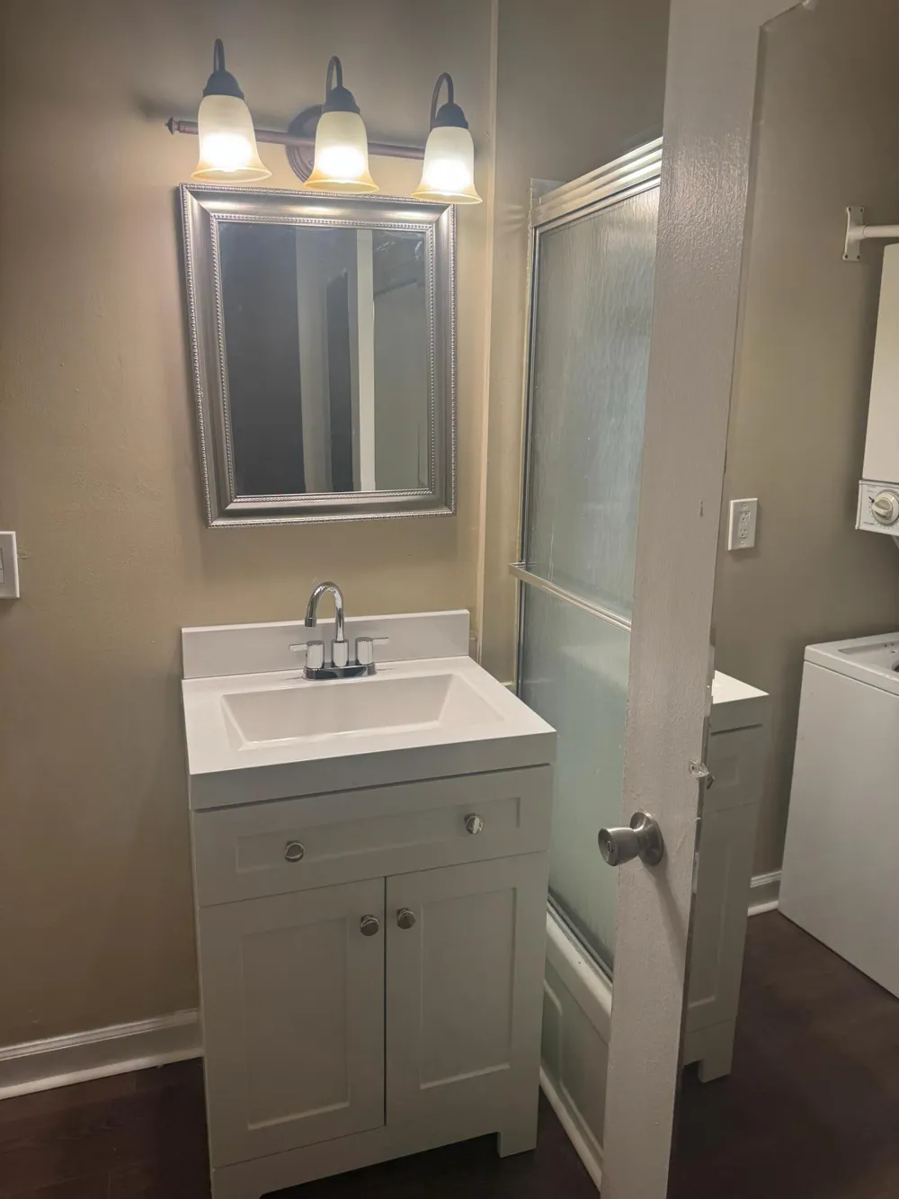 31831 Grand River Avenue #3 Farmington, MI 48336
