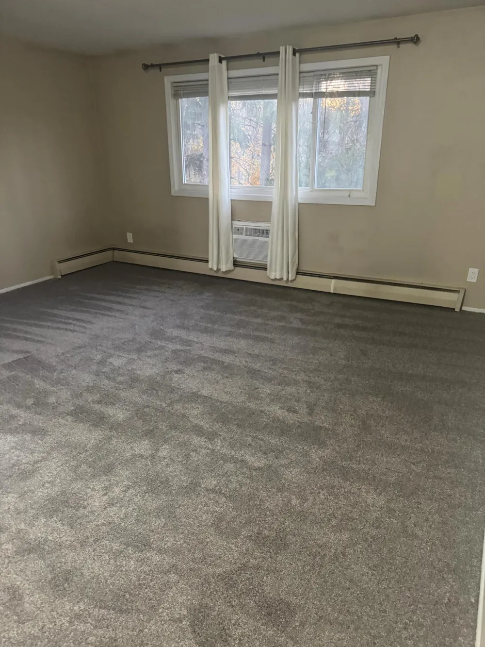 31831 Grand River Avenue #3 Farmington, MI 48336