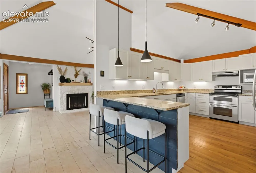210 Mesa Avenue Manitou Springs, CO 80829