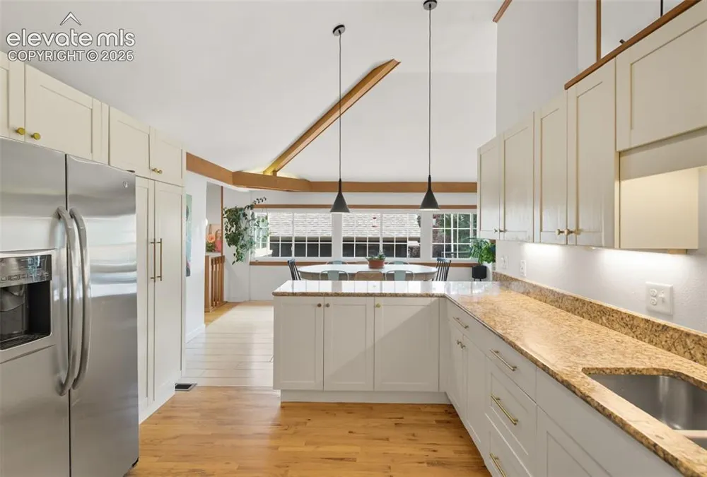 210 Mesa Avenue Manitou Springs, CO 80829