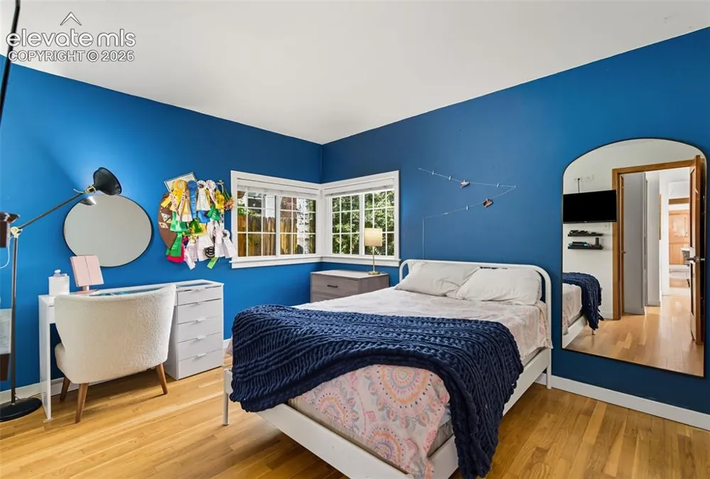 210 Mesa Avenue Manitou Springs, CO 80829