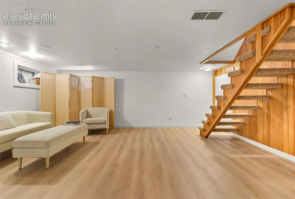 210 Mesa Avenue Manitou Springs, CO 80829