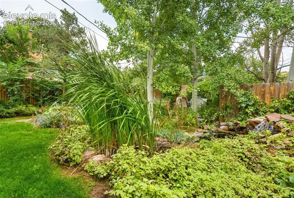 210 Mesa Avenue Manitou Springs, CO 80829