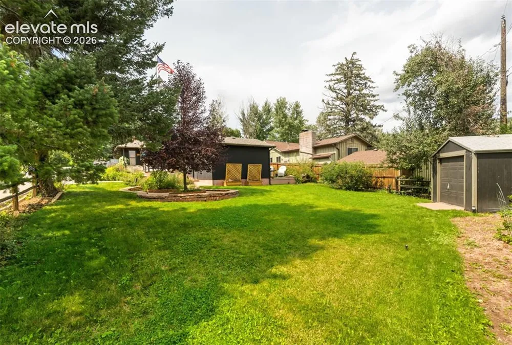 210 Mesa Avenue Manitou Springs, CO 80829