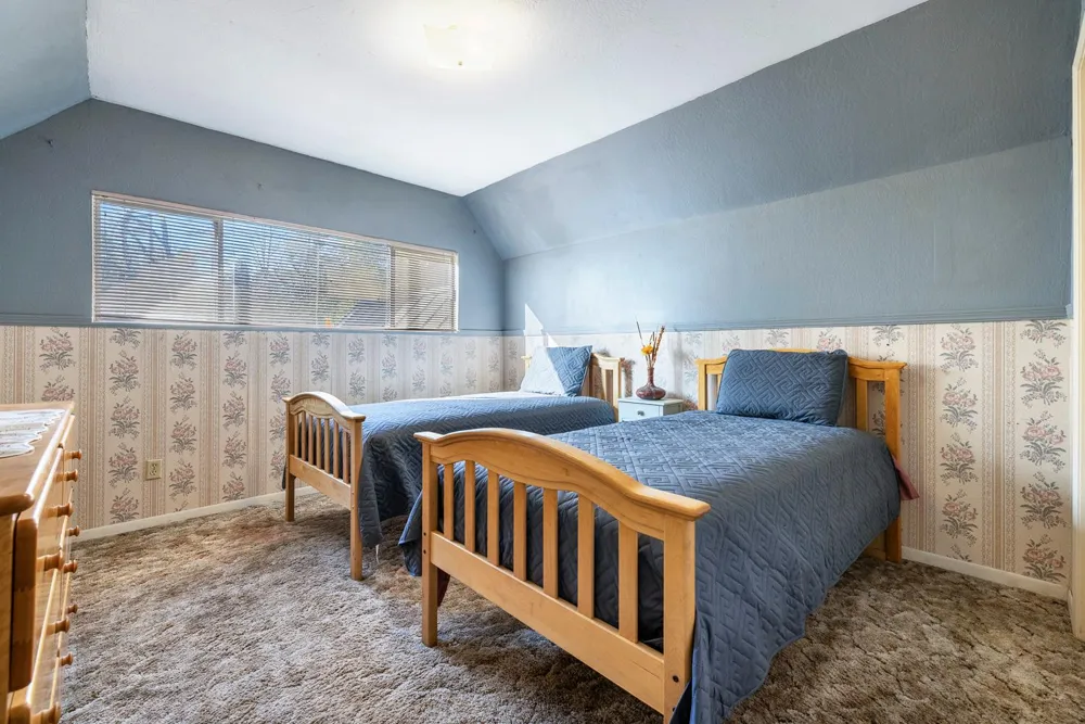 41722 Merriman Lane Auberry, CA 93602
