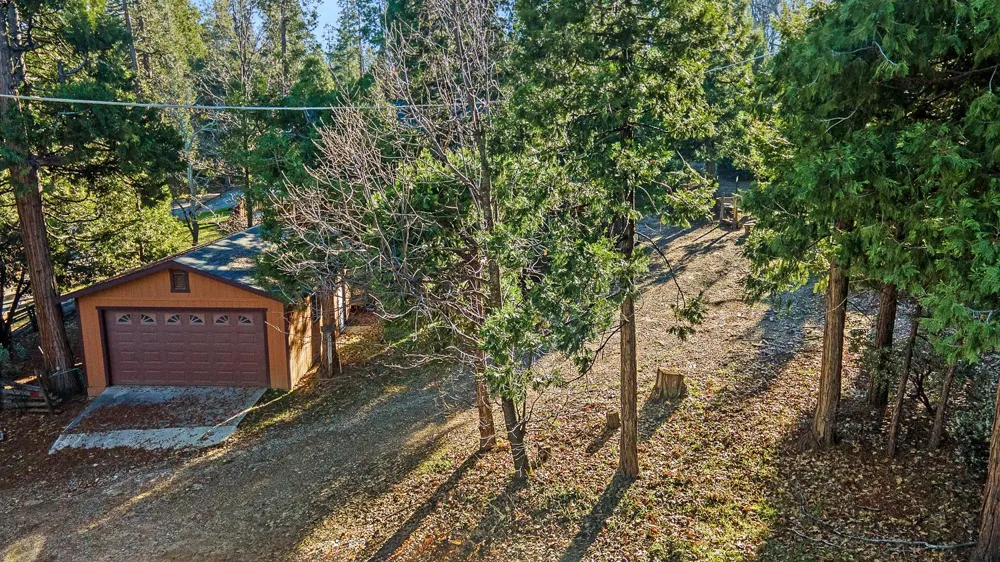 41722 Merriman Lane Auberry, CA 93602
