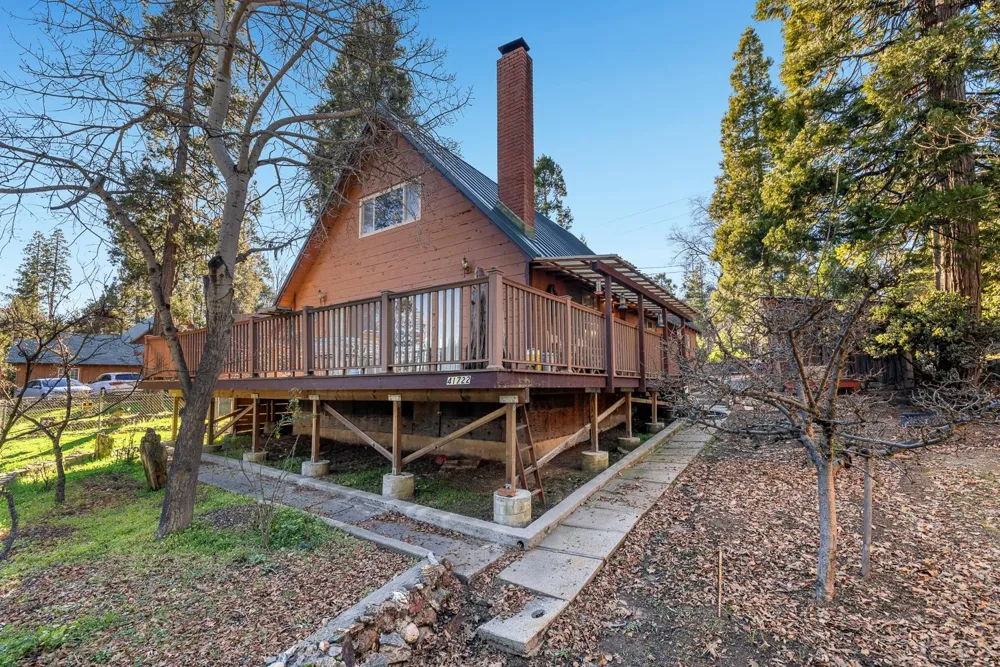 41722 Merriman Lane Auberry, CA 93602