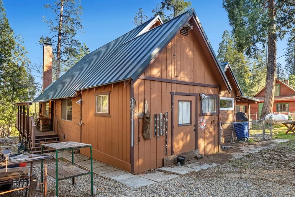 41722 Merriman Lane Auberry, CA 93602