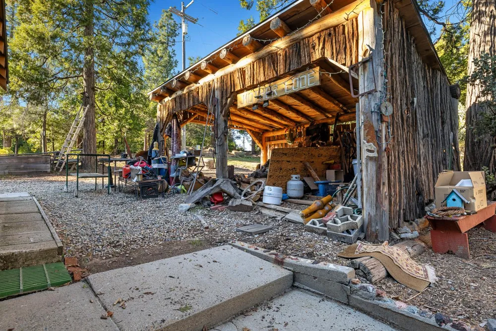 41722 Merriman Lane Auberry, CA 93602