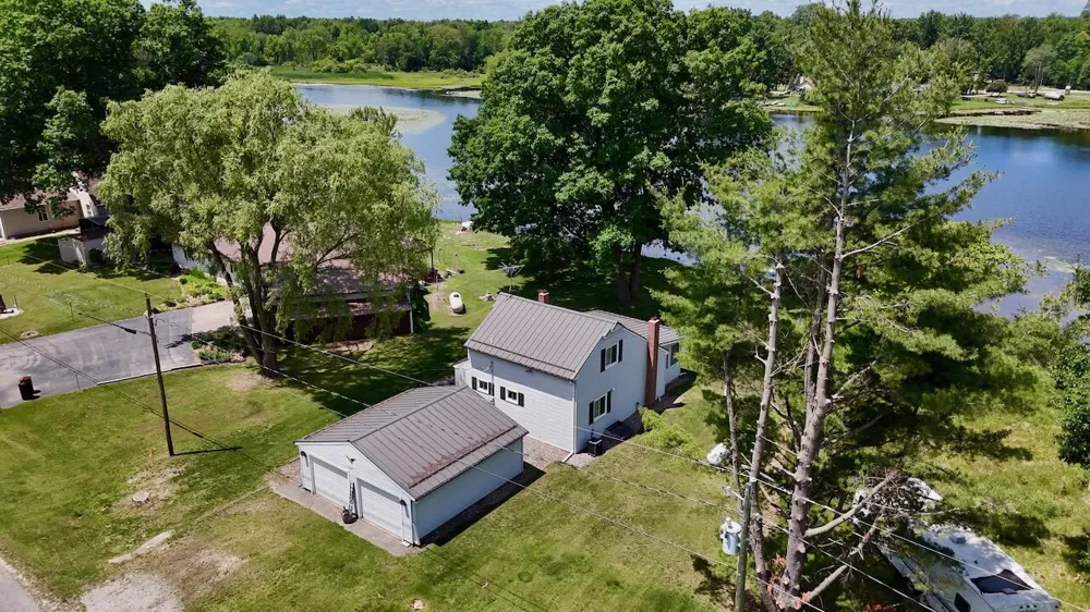 10041 Birch Drive Ferris Township, MI 48877