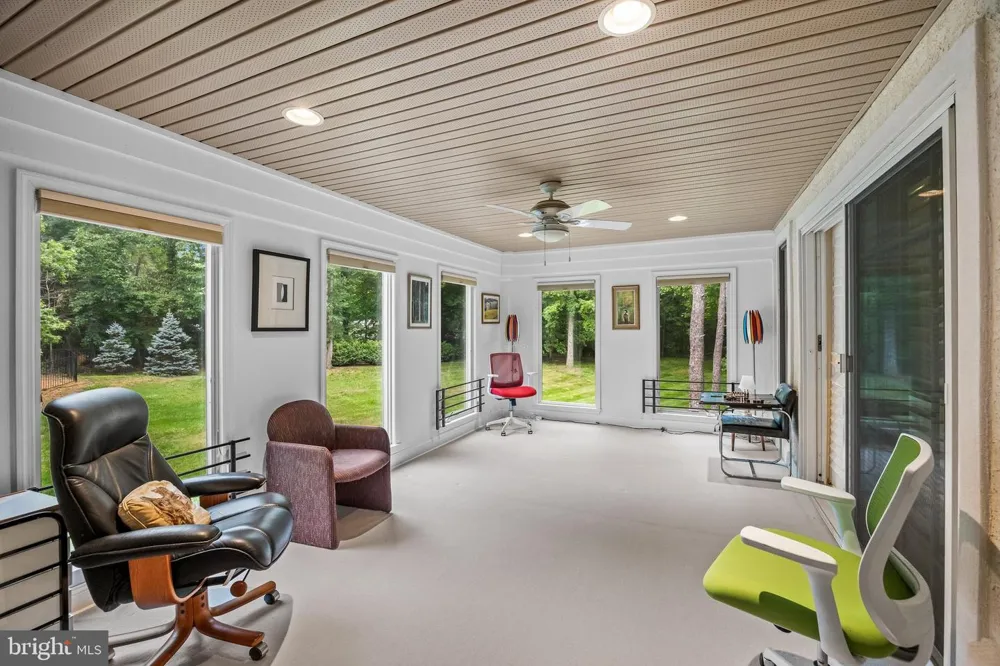 14 E RIDING DRIVE Cherry Hill, NJ 08003
