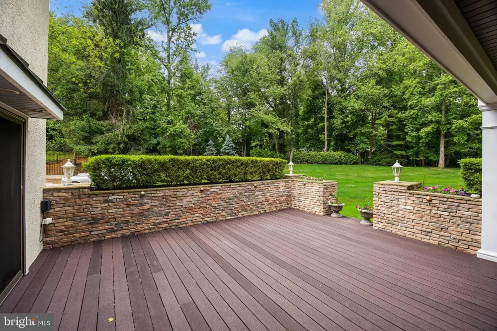 14 E RIDING DRIVE Cherry Hill, NJ 08003