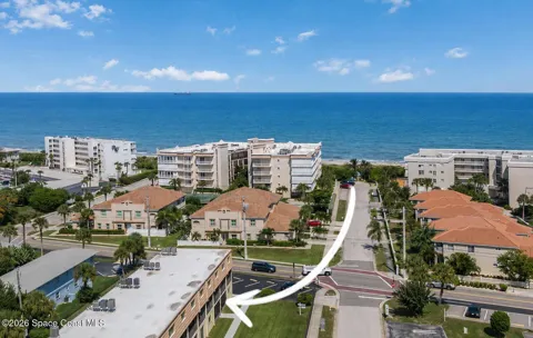 7101 Ridgewood Avenue #102