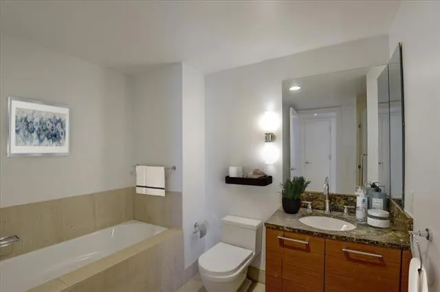 301 Mission Street #5C San Francisco, CA 94105