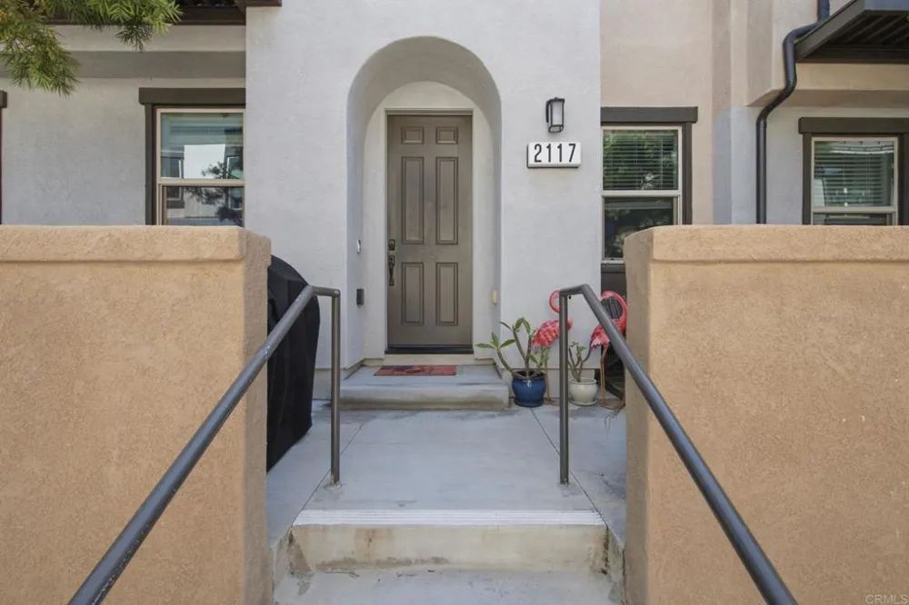 2117 Solara Lane Vista, CA 92081