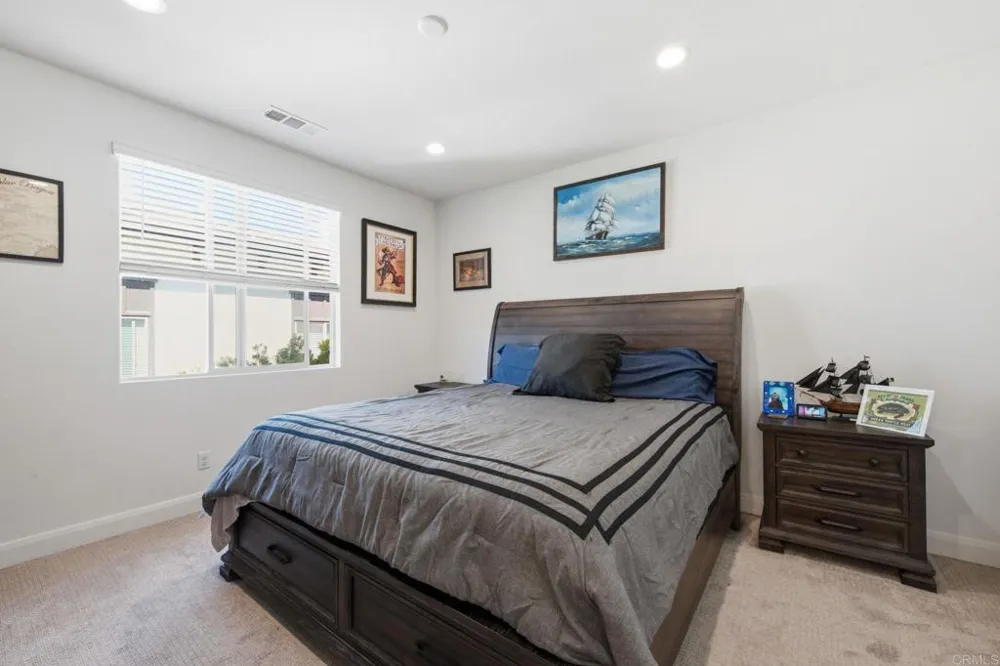 2117 Solara Lane Vista, CA 92081
