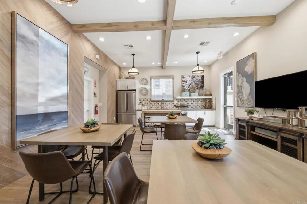 2117 Solara Lane Vista, CA 92081