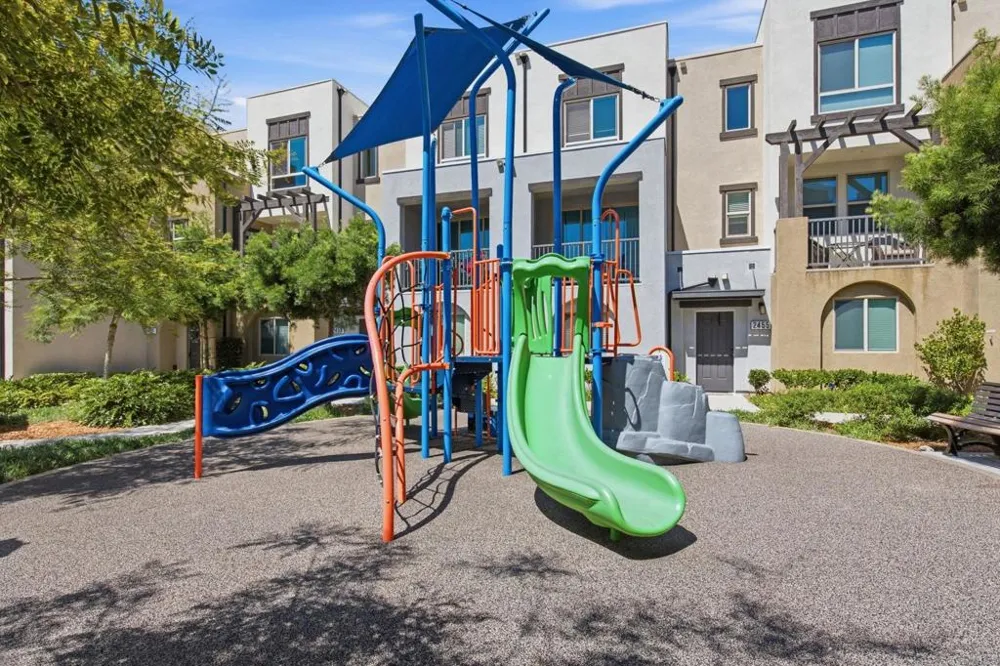 2117 Solara Lane Vista, CA 92081