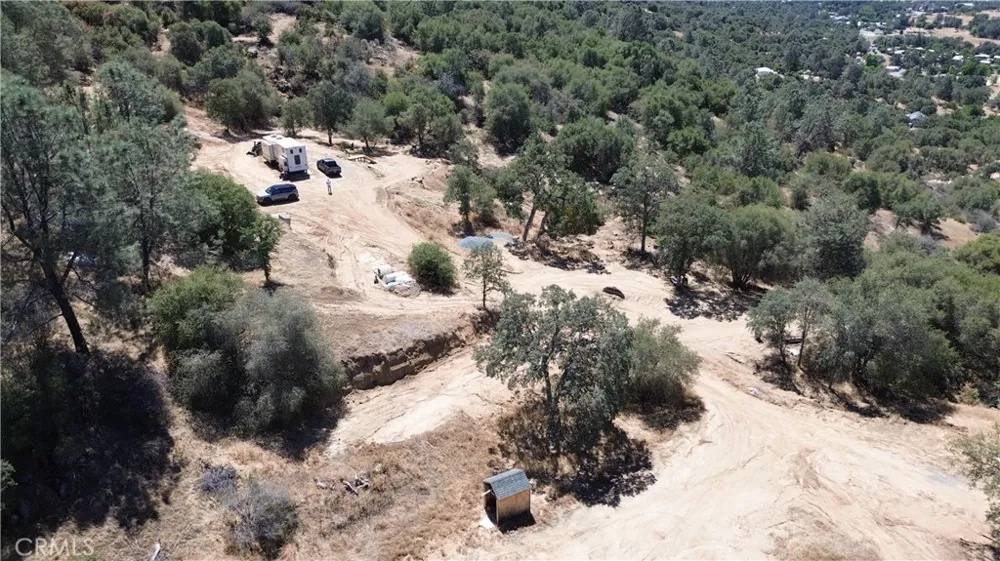 25 Buckaroo Lane Auberry, CA 93602