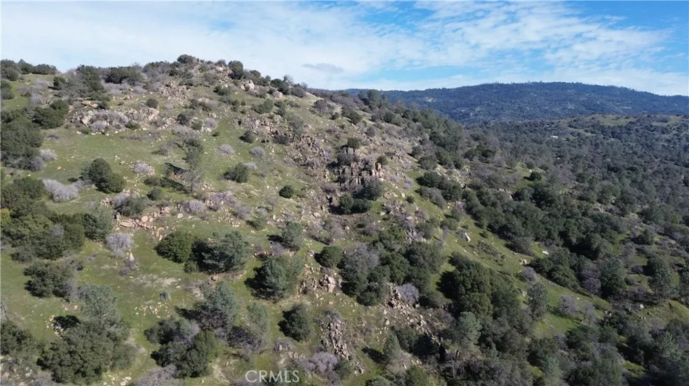25 Buckaroo Lane Auberry, CA 93602