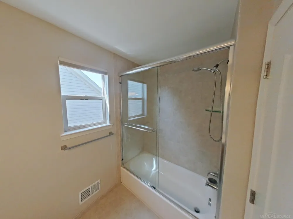 50041 Watling Street Shelby Charter Township, MI 48317