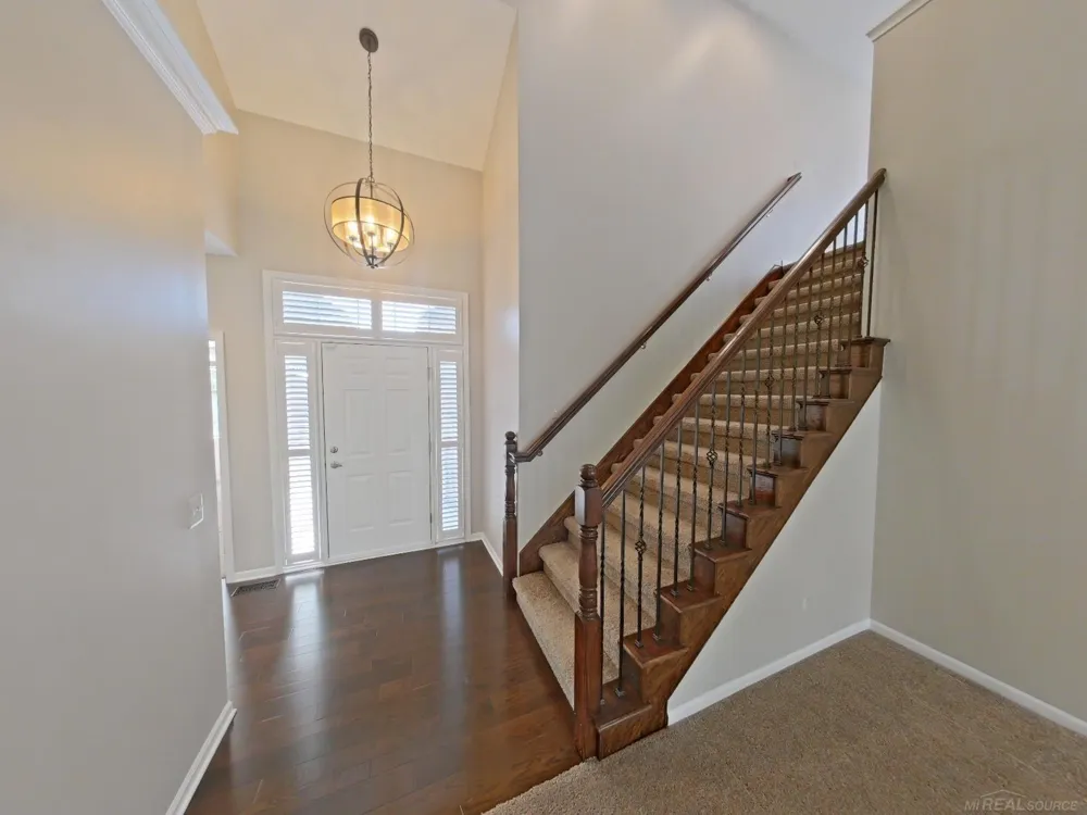 50041 Watling Street Shelby Charter Township, MI 48317