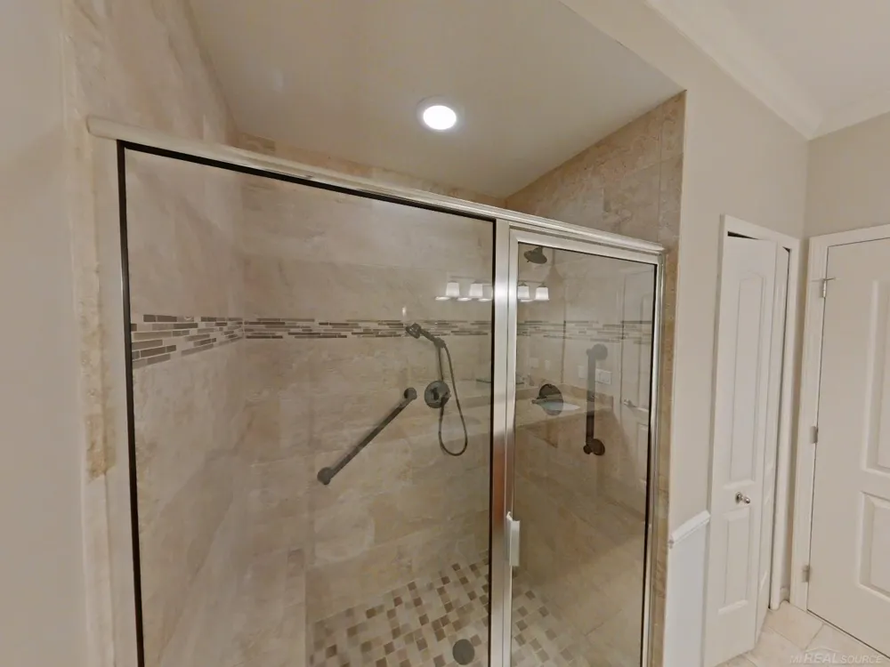 50041 Watling Street Shelby Charter Township, MI 48317