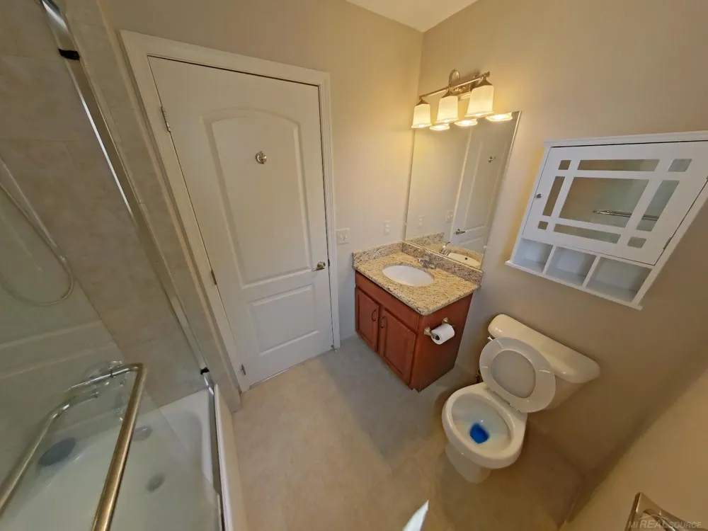 50041 Watling Street Shelby Charter Township, MI 48317