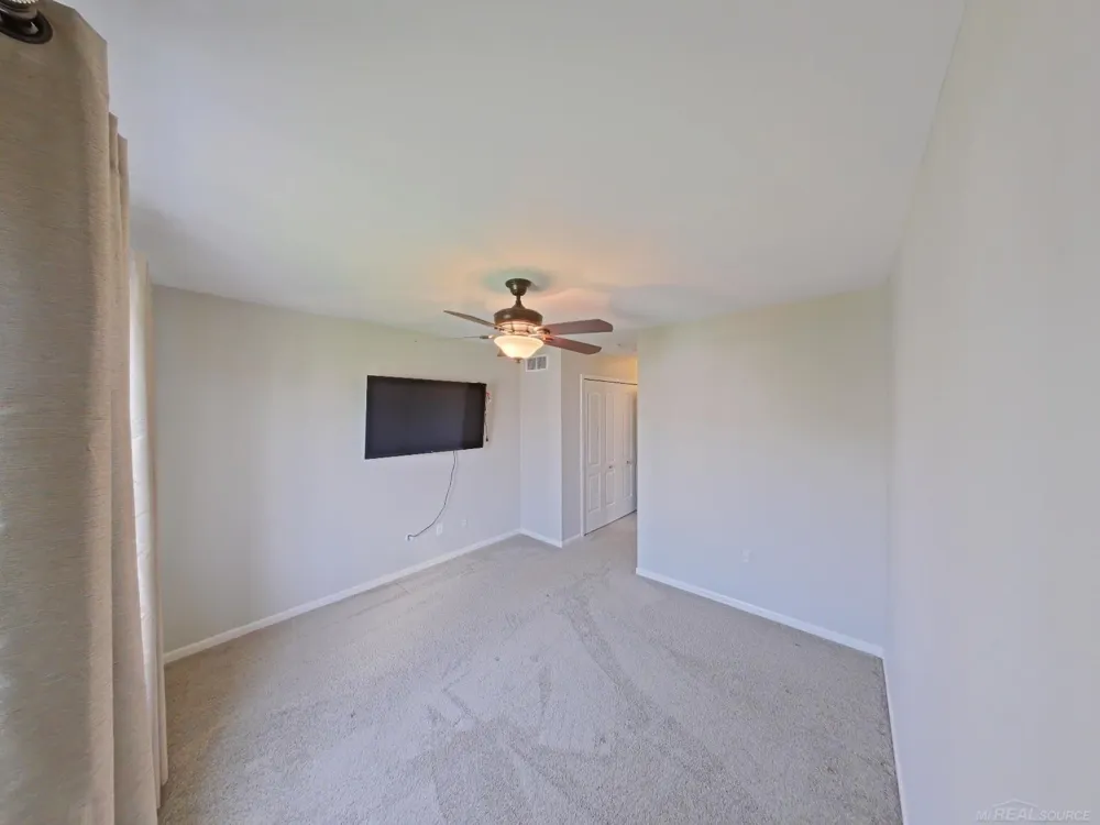 50041 Watling Street Shelby Charter Township, MI 48317