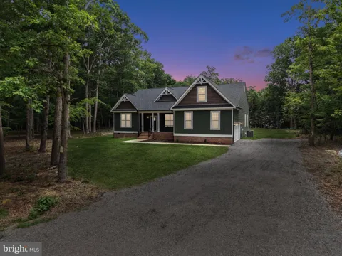 184 ANNA COVES COURT
