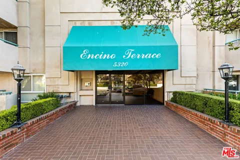 5320 Zelzah Avenue #214