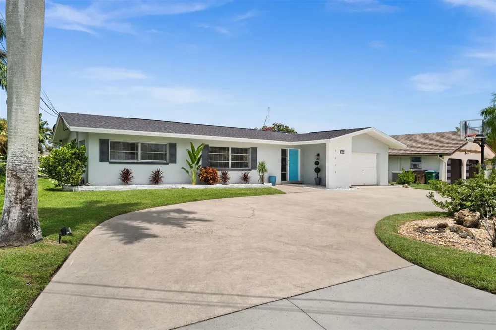 5122 SW 3RD AVENUE Cape Coral, FL 33914
