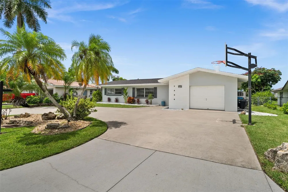 5122 SW 3RD AVENUE Cape Coral, FL 33914