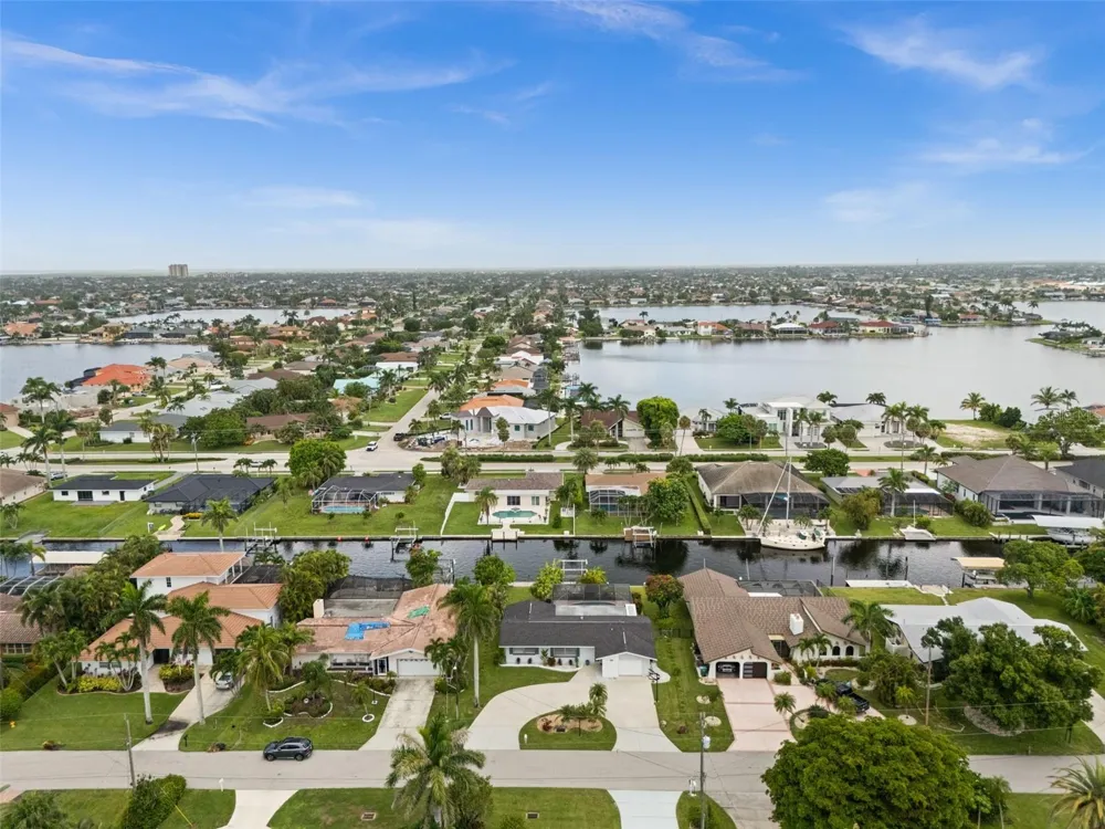 5122 SW 3RD AVENUE Cape Coral, FL 33914