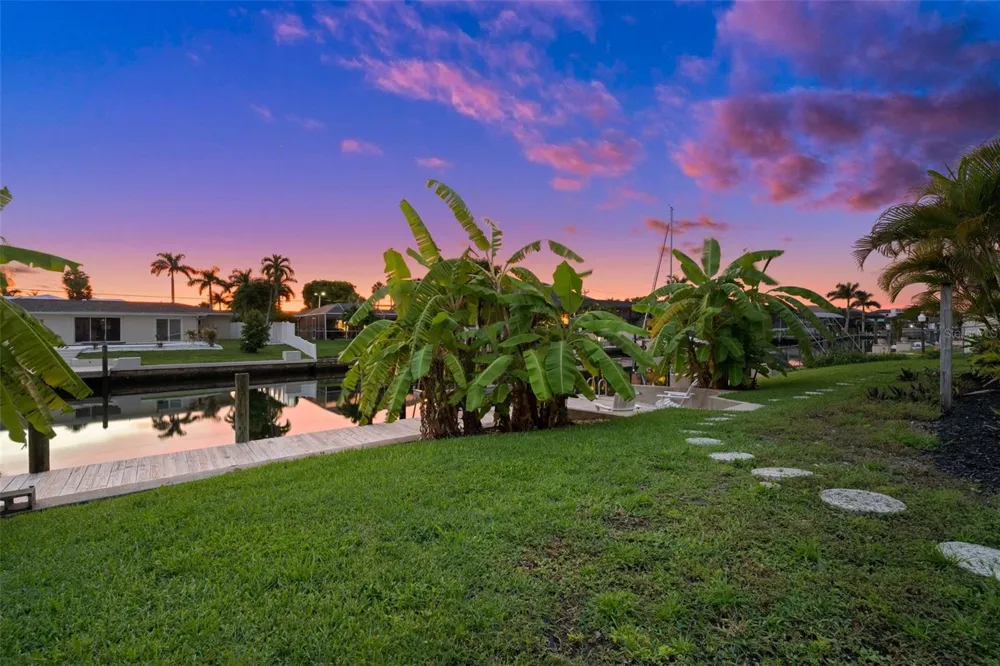 5122 SW 3RD AVENUE Cape Coral, FL 33914