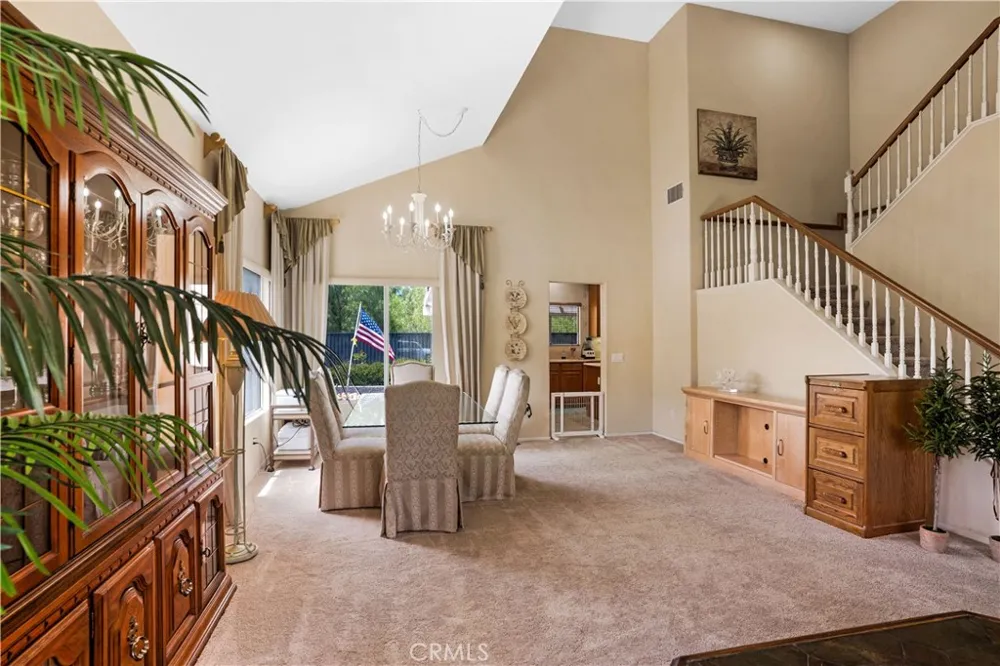 39963 Via Espana Murrieta, CA 92562