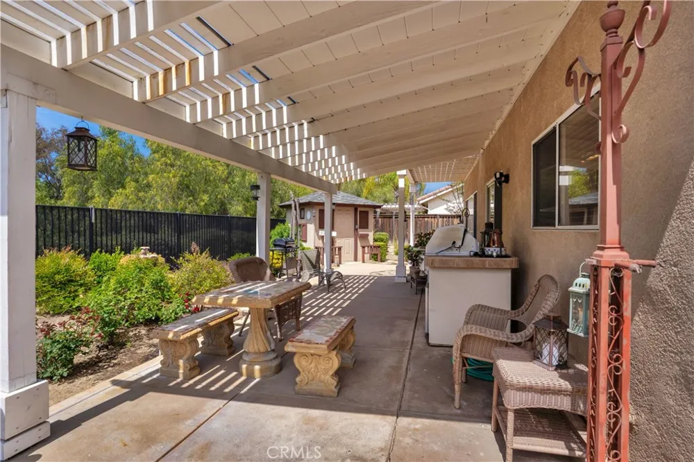 39963 Via Espana Murrieta, CA 92562