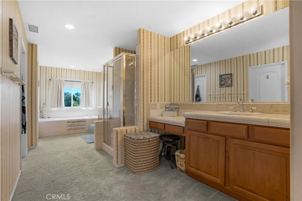 39963 Via Espana Murrieta, CA 92562